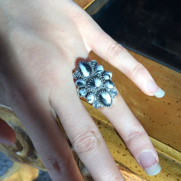 White Buffalo Turquoise Sterling Silver Ring Size 7 - Picture 2 of 9